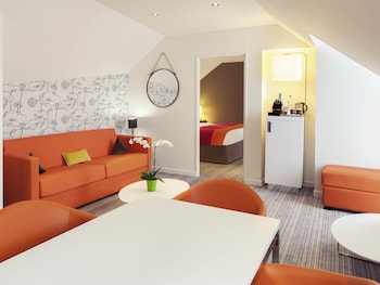 Executive Suite, 1 King Bed with Sofa bed