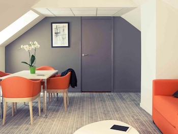 Executive Suite, 1 King Bed with Sofa bed