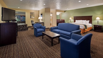 Suite, 1 King Bed, Non Smoking, Jetted Tub