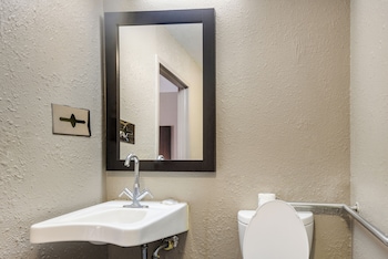 Deluxe Room, 2 Double Beds, Accessible, Non Smoking