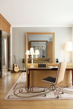 Katara Presidential Suite
