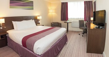 Standard Room, 1 Queen Bed