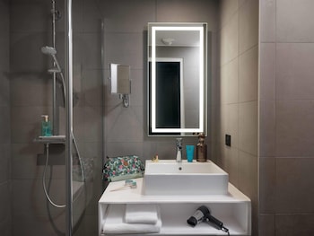 Executive Double Room, 1 Queen Bed with Sofa bed (Eiffel Tower View)