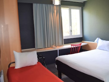 Standard Double Room, Multiple Beds