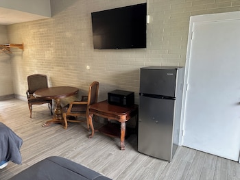 Room, 2 Queen Beds, Non Smoking