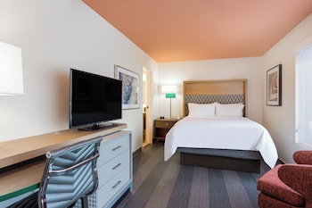 Standard Room, 1 Queen Bed, Accessible (Communications Accessible)