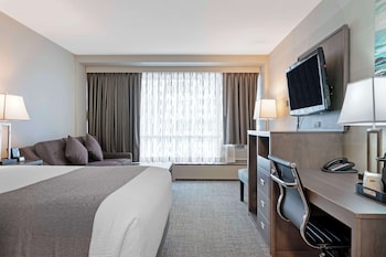 Standard Room, 1 King Bed, Non Smoking, Balcony