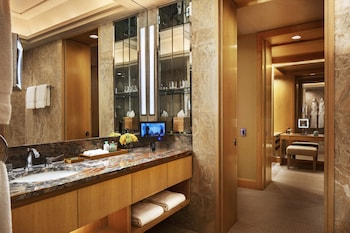 Central Park Suite King with Terrace