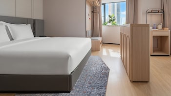 1 King Suite