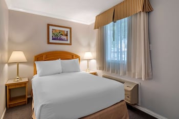 Suite, 1 Queen Bed, Non Smoking, Kitchen (with Sofabed, Full Kitchen)