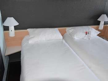 Standard Room, 2 Twin Beds