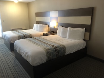Room, 2 Queen Beds, Non Smoking, Kitchenette