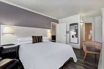 Suite, 1 Bedroom, Garden View