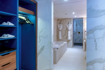 Presidential Suite, Multiple Beds, Balcony, Lagoon View