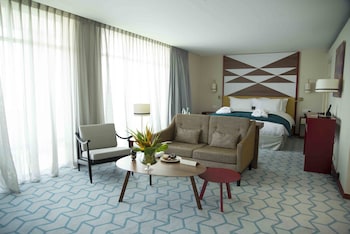 Junior Suite, 1 King Bed, Balcony