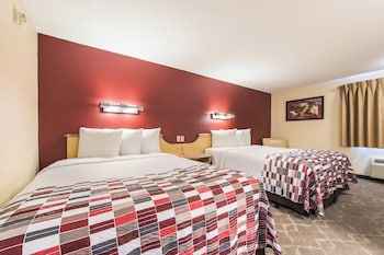 Standard Room, 2 Queen Beds, Accessible (Roll-In Shower, Smoke Free)