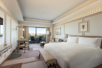 Premier Room, 1 King Bed (Imperial, Rome View)