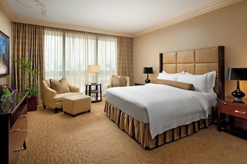Suite, 1 Bedroom, Fireplace