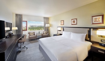 Standard Single Room, 1 King Bed, Pool View