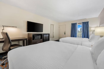 Room, 2 Queen Beds, Smoking
