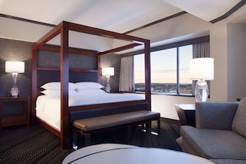 Junior Suite, 1 King Bed with Sofa bed