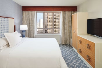 Suite, 2 Bedrooms, Balcony, Partial Ocean View (2 Kings or 1 King & 2 Doubles)