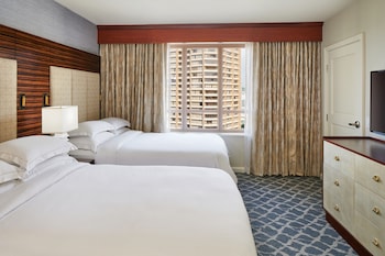 Suite, 1 Bedroom, City View (2 Doubles, Limited Ocean View)