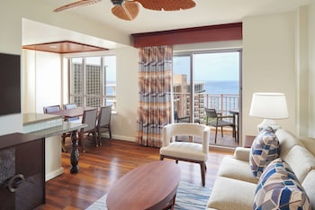 Suite, 2 Bedrooms, Accessible, Ocean View (Hearing, Bathtub)