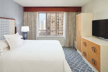Suite, 2 Bedrooms, Accessible, Partial Ocean View (Hearing, Balcony, 2 Kings)