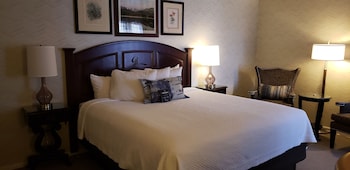 Superior Room, 1 King Bed