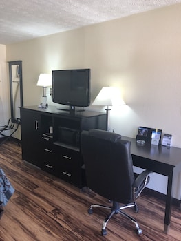 Standard Room, 1 King Bed, Smoking