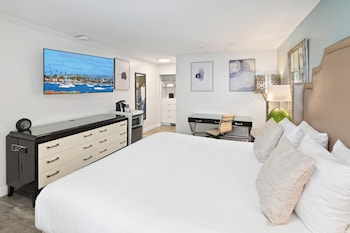 Room, 1 King Bed (ADA)