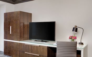 Tower Premier Two Queen Room