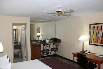Suite, 1 King Bed, Non Smoking, Refrigerator & Microwave