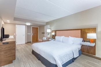 Suite, 1 King Bed, Accessible, Kitchenette (Mobility & Hearing, Roll-in Shower)