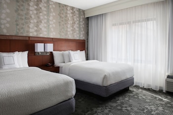 Standard Room, 2 Double Beds, City View (Balcony)