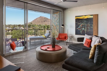 Two Bedroom Tower Suite King