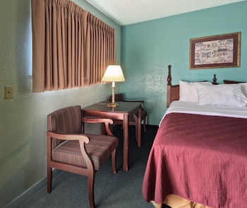 Room, 2 Queen Beds, Non Smoking