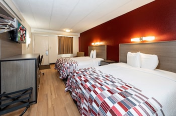 Deluxe Room, 2 Double Beds, Smoking