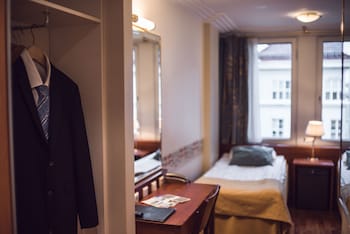 Comfort, Two Single Beds