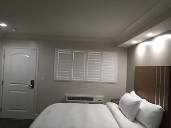 Premium Room, 1 Queen Bed, Non Smoking