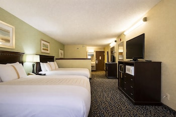 Room, 2 Queen Beds, Non Smoking