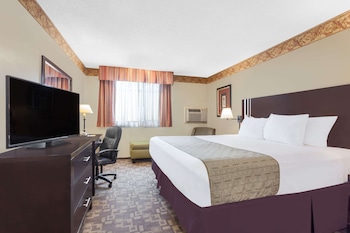 Standard Room, 1 King Bed