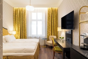 Standard Room, 1 Queen Bed, Non Smoking