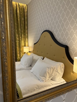 Standard Room, 1 Queen Bed, Non Smoking