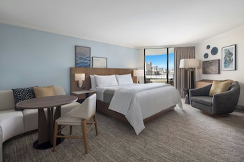 Room, 1 King Bed, Balcony, City View (Tower)