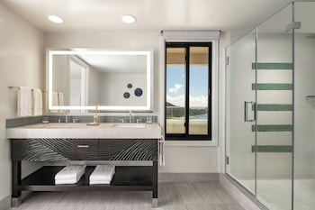 Penthouse, Non Smoking (View)