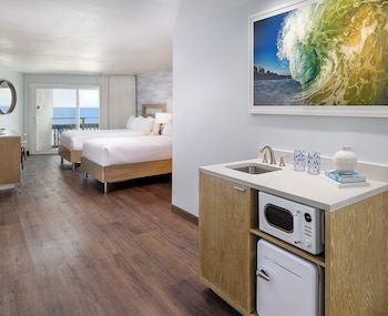 Premier Room, 2 Queen Beds, Balcony, Ocean View