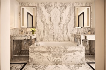 Two bedroom Mayfair Suite