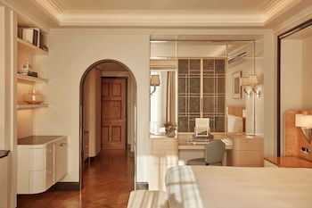 Claridge's Balcony Room